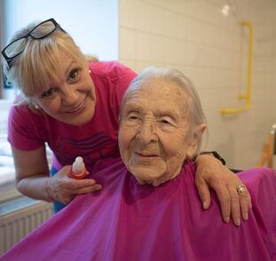 dobrovolnice-kadernice-jitka-kupcova-2022-radka-kulhankova-6