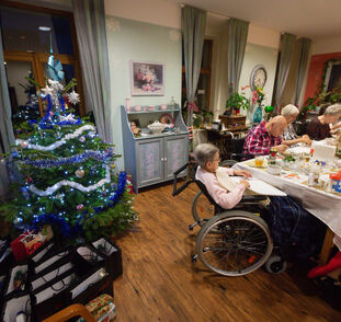 Štědrý večer v Sue Ryder 2022_Radka Kulhankova (8)