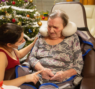 Štědrý večer v Sue Ryder 2022_Radka Kulhankova (15)