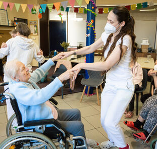 Taneční terapie Sue Ryder Radka Kulhankova (12)