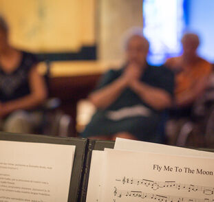 Yelow_Duo_pro_Sue_Ryder_Radka_Kulhankova (25)