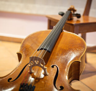 Yelow_Duo_pro_Sue_Ryder_Radka_Kulhankova (2)