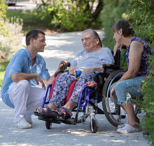 Rehabilitace pro 14 seniorů