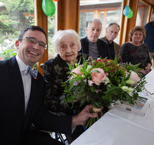 100 let paní Vlasta Šišková Radka Kulhánková (19)