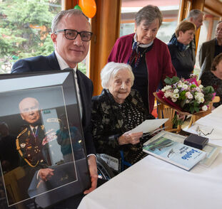 100 let paní Vlasta Šišková Radka Kulhánková (27)