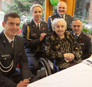 100 let paní Vlasta Šišková Radka Kulhánková (38)