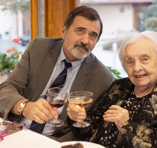 100 let paní Vlasta Šišková Radka Kulhánková (59)