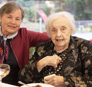 100 let paní Vlasta Šišková Radka Kulhánková (63)